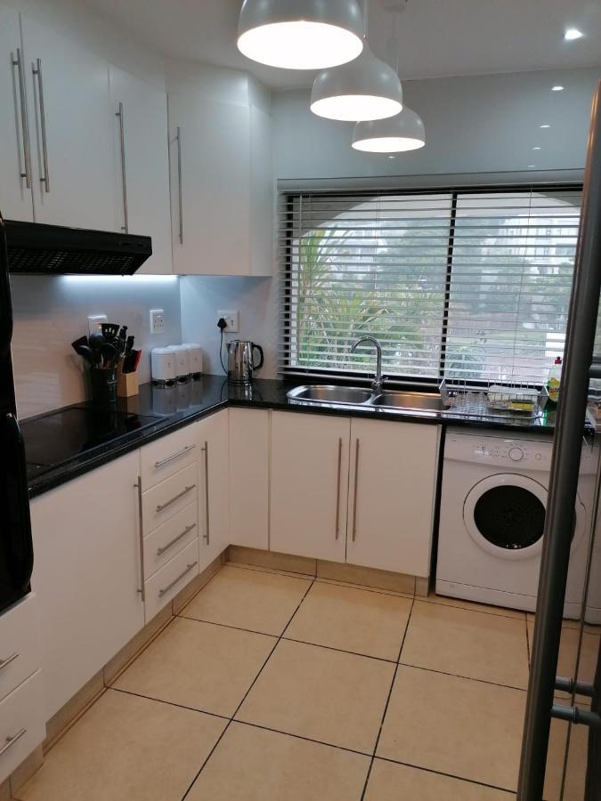 307 Bermudas - By Stay In Umhlanga Rocks 外观 照片