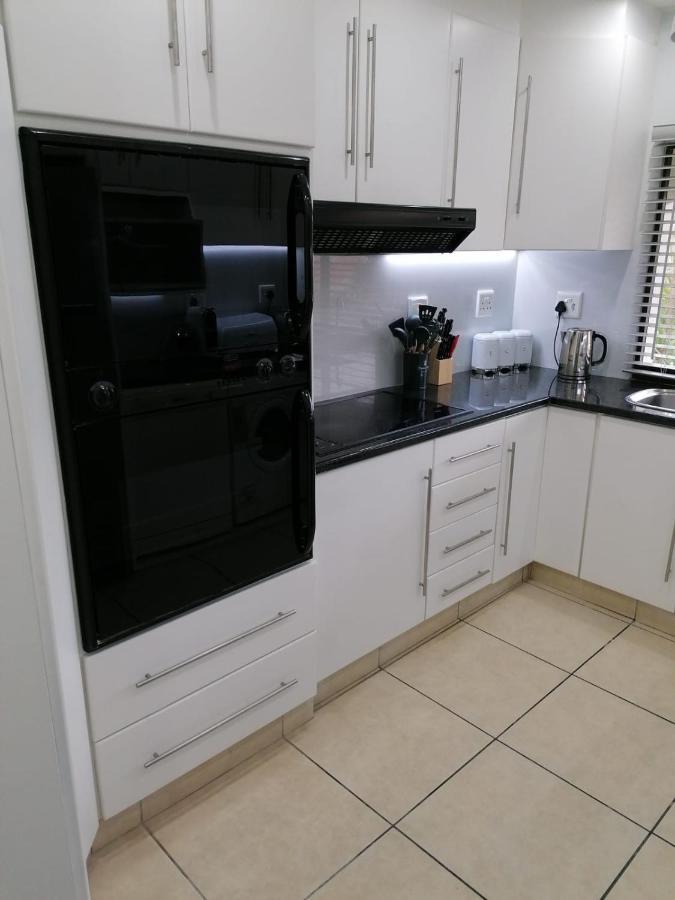 307 Bermudas - By Stay In Umhlanga Rocks 外观 照片